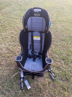 newborn - Kids One Piece Car Seat - Gray and Black